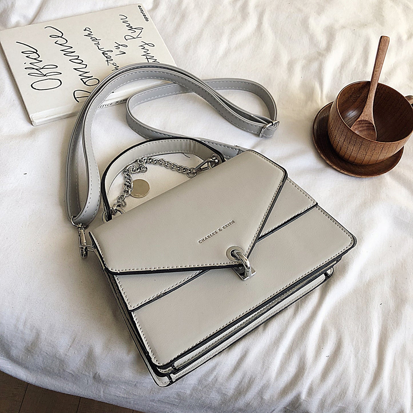 Cité Chain Satchel